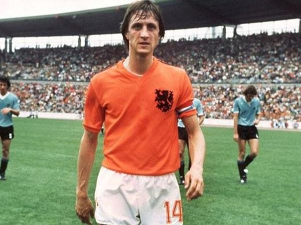 4. Johan Cruyff - 3
