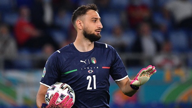 1. Listeye İtalya'nın file bekçisi Gianluigi Donnarumma ile başlıyoruz!