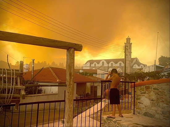 Güney Kıbrıs Yanıyor... Yangında 4 Kişi Hayatını Kaybetti