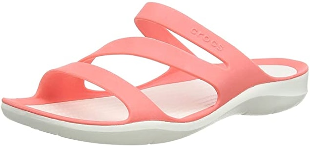 20. Crocs terlik rahatlığı diye de bir şey var. Hem bu klasik Crocs'lara göre çok daha sevimli...