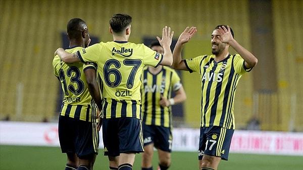 7. Fenerbahçe'de, Alex'ten sonra en çok gol atan yabancı futbolcu hangisidir?