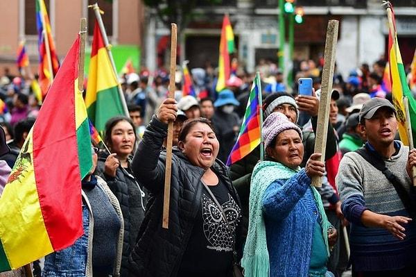 15. Bolivya, dünyada en çok resmi dile sahip olan ülke. Tam olarak 37 adet dil, resmi dil olarak kabul edilmiş durumda!