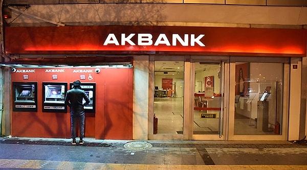1. Akbank (AKBNK) son 1 yılda yüzde 252,8 getiri sağlarken, dolar bazlı yüzde 110,3, enflasyona karşı da yüzde 109,4 oranında değer kazandı. (59,85 TL hisse fiyatıyla)