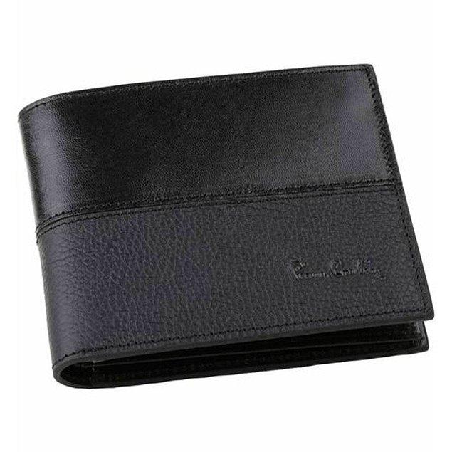 17. Pierre Cardin cüzdan erkekler için yine harika bir model tasarlamış...