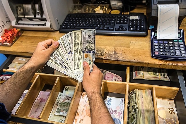8 Temmuz Dolar, Euro ve Sterlin Fiyatları