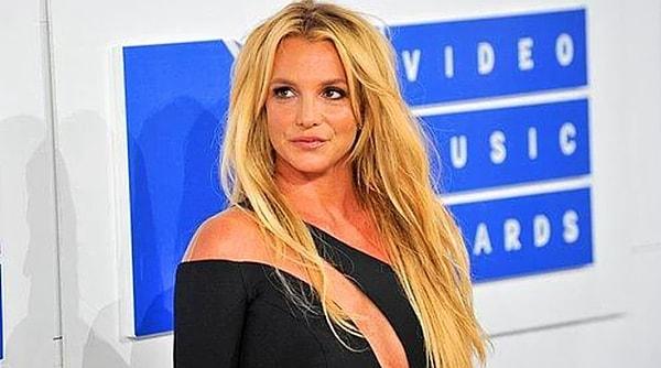 5. Yaşadığı olayların ardından Instagram hesabından cesur pozlar veren Britney Spears hayranları tarafından epey tepki gördü.