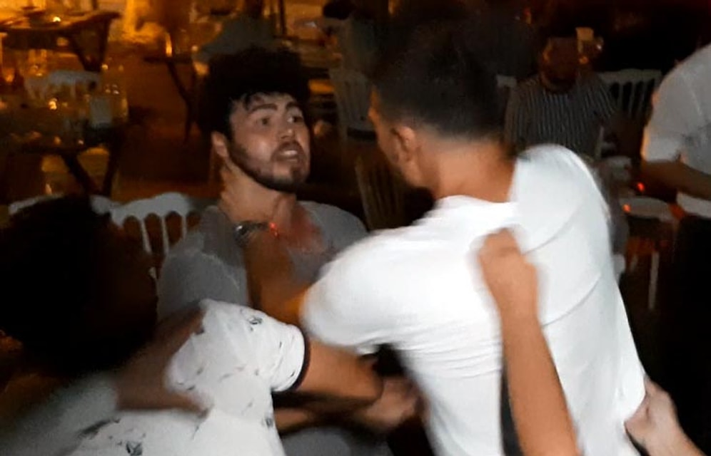 Kırkpınar Ağasının Oğlu, Eli Yanlışlıkla Babasının Yüzüne Gelen Gazeteciyi Yumrukladı