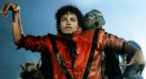 Hala dünyanın en çok satan albümlerinden birisi olma unvanını sürdüren Thriller'ın tahmini satış rakamı hangisidir?