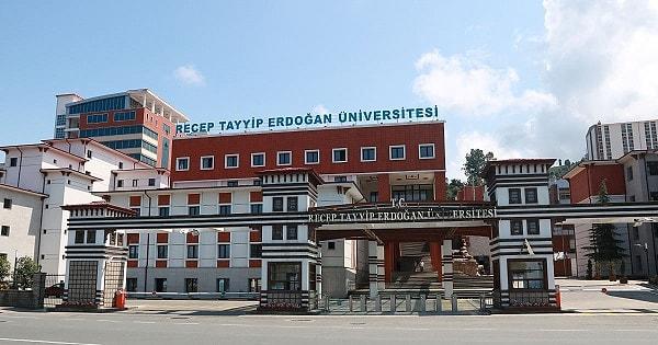Rize Recep Tayyip Erdoğan Üniversitesi (RTEÜ) 2020-2021 Taban Puanları ve Başarı Sıralamaları