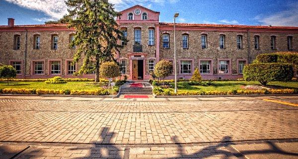 İstanbul Sabahattin Zaim Üniversitesi (İZÜ) 2020-2021 Taban Puanları ve Başarı Sıralamaları