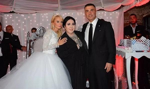 Çift, 2015 yılında Fatma Sultan Yalısı'nda günlerce konuşulacak bir düğüne imza atıyor. Çiftin düğününe sanat camiasından ve siyasilerden çok sayıda sima katılıyor. Fakat o gece çifti, talihsiz bir olay bekliyor...