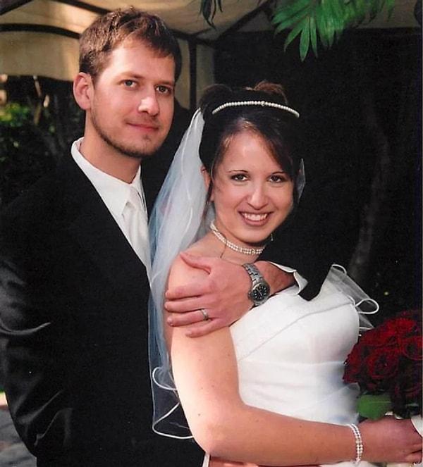Amerika'nın Arizona eyaletinde yaşayan Sean ve Jenni Barrett çiftiyle tanışın. Kendileri 2004 yılında öğretmenlik eğitimi aldıkları sırada tanışmışlar.