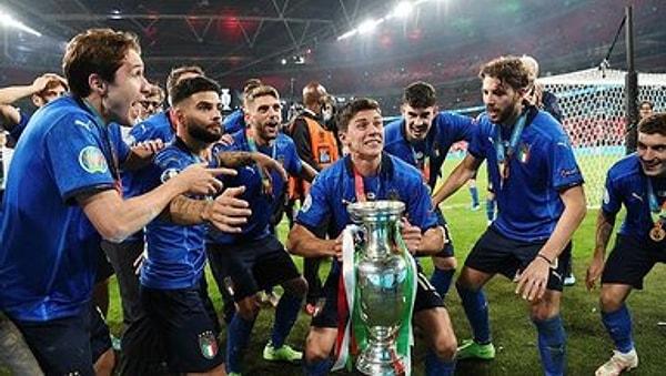 Dün akşam Wembley'de penaltılara kalan maçta İtalyanlar Avrupa Kupası'nı son penaltı atışlarıyla aldı ve İngilizlerin gözlerinin önünde kupayı aldı.