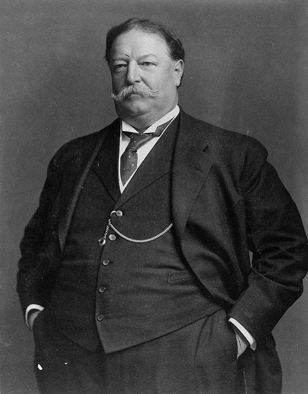 19. William Taft'ın Beyaz Saray'ın küvetine sıkıştıktan sonra altı adam tarafından kurtarılmak zorunda kaldığı olay bir uydurma dedikodudur..