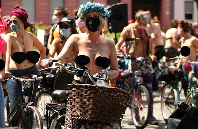 Ulusal bir hareket olan ‘Equal Breasts for All’, kadınların tıpkı erkekler gibi üstsüz bir biçimde gezebilme hakkı olması gerektiğini savunuyor.