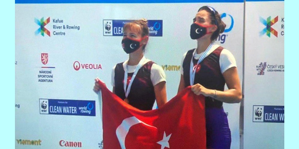 Ezeli Rakipler Fenerbahçe ve Galatasaray'ın Ortak Paylaşımı Sporseverlerin Takdirini Kazandı