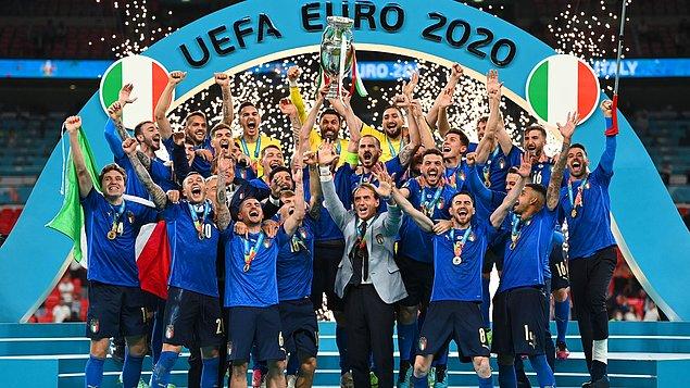 EURO 2020 finalinde İtalya penaltılarla İngiltere'ye üstünlük kurarak Avrupa şampiyonu oldu.