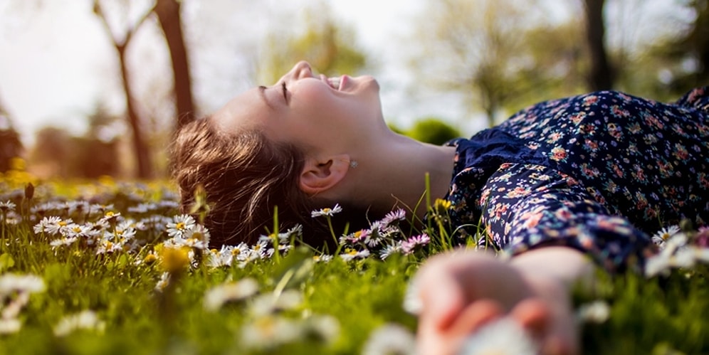 Hayatın Her Alanında Doğal Olmak Mümkün mü? Çevrenize Doğal Bir İzlenim Bırakmanın 10 Altın Anahtarı