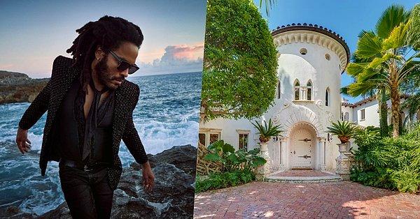 2. Sanatçı Lenny Kravitz de Bahamalar'da özel adası olan isimlerden. Kendisi karantina dönemini de adasında geçirmiş ve sosyal medya hesaplarında sık sık adadan fotoğraflar paylaşıyor.