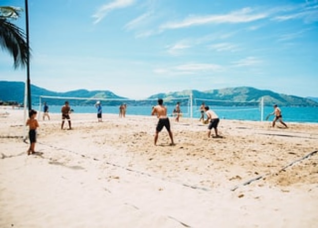 Play voleybolu