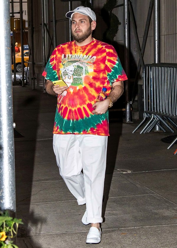 Не менее популярен Skullman и в современной уличной моде. К примеру, в 2018 году в яркой футболке заметили Джона Хилла