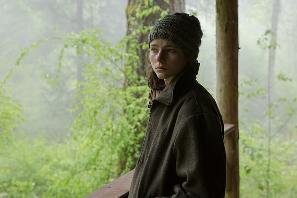 25. Leave No Trace (2018)