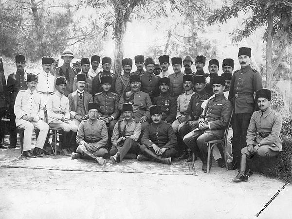 27 Eylül 1917, Atatürk Halep'te.