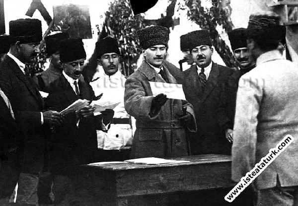25 Ağustos 1920, Atatürk Ankara'da.