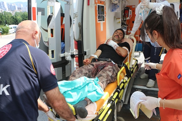 Tokat'ta da pek çok kişi yaralandı. Kendi imkanları ile hastaneye gidemeyenler ambulanslarla hastanelere götürüldü.