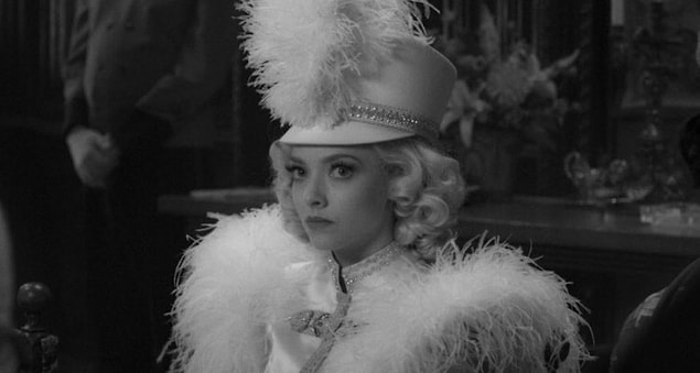 35. Amanda Seyfried - Mank (2020)