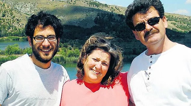 Oğlunun ölümünde sorumluluğu bulunan polislerin yargılanması için hukuk mücadelesi başlatan anne Hatice Can, yaşadıklarını daha fazla kaldıramayarak 2014’te benzer şekilde intihar etti.