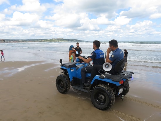 Denize Girmenin Yasaklandığı Şile'de Bir Cankurtaran Bıçaklandı