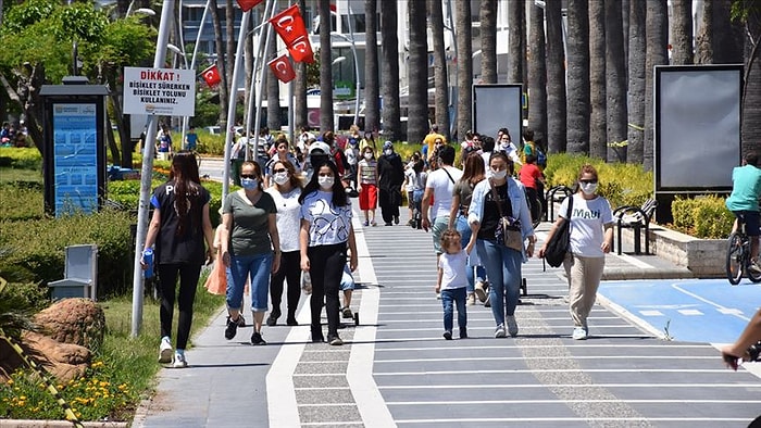 Tatilci Akınıyla Nüfusu 6 Milyona Çıkan Muğla'da Vaka Sayısında Yüzde 100 Artış