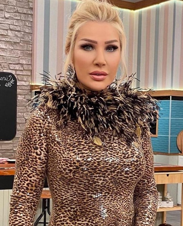 Alişan'ın Kardeşi Selçuk Tektaş'ın Vefatı Dolayısıyla Konserlerini Erteledi