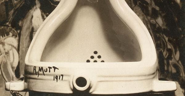 2. Fransız sanatçı Marcel Duchamp'ın 1917'de Bağımsız Sanatçılar Derneği sergisi için reddedilen "Fountain" adlı eseri neredeyse 100 yıldır kayıp!