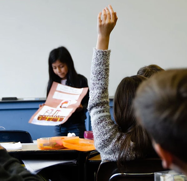 10. "Могу ли я загадать желание для своей сестры?" - Моя 10-летняя ученица, у которой умерла старшая сестра 4 года назад. Мы работали над заданием о мечтах их будущего