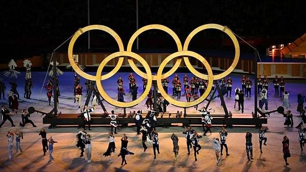 4 yılda bir gerçekleştirilen olimpiyatlarda 206 ülkeden 11 binden fazla sporcu madalya için yarışıyor.