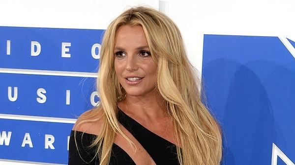 Britney Spears, son zamanlarda babasıyla yaşadıklarıyla gündemde.