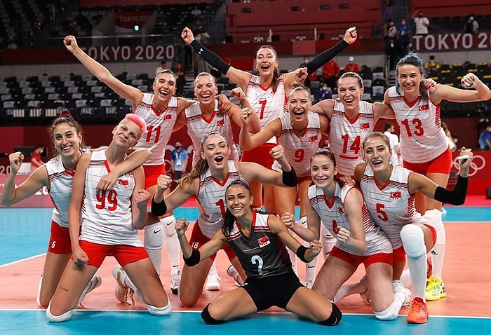 Tokyo 2020 Yaz Olimpiyatları: Filenin Sultanları, Çin'i 3-0 Yendi !