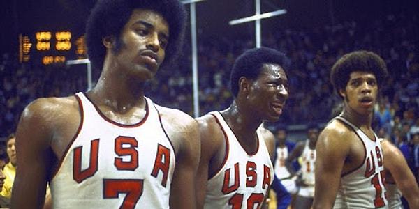 1972: ABD erkek basketbol takımı kaybetti ve gümüş madalya almayı reddetti!