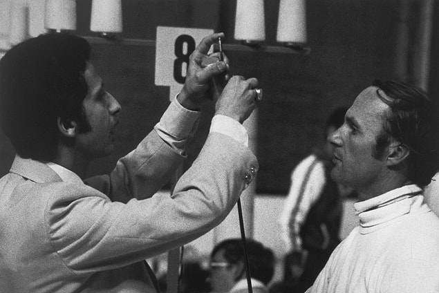1976: Sovyet atlet Boris Onischenko hile yaparken yakalandıktan sonra eve gönderildi.