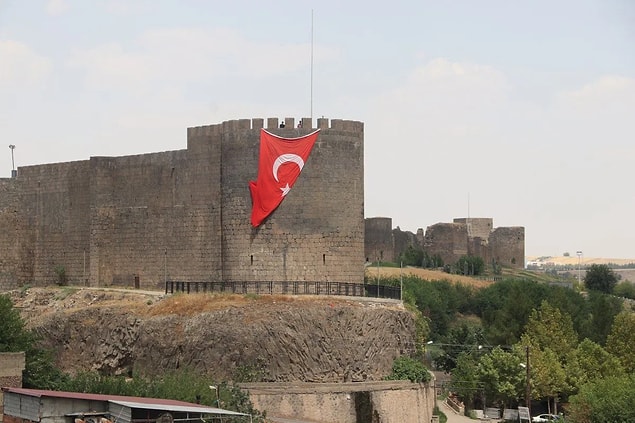 “Sizce hangisinin olduğu bir toplumda can ve mal güvenliği daha kolay sağlanabilir?”