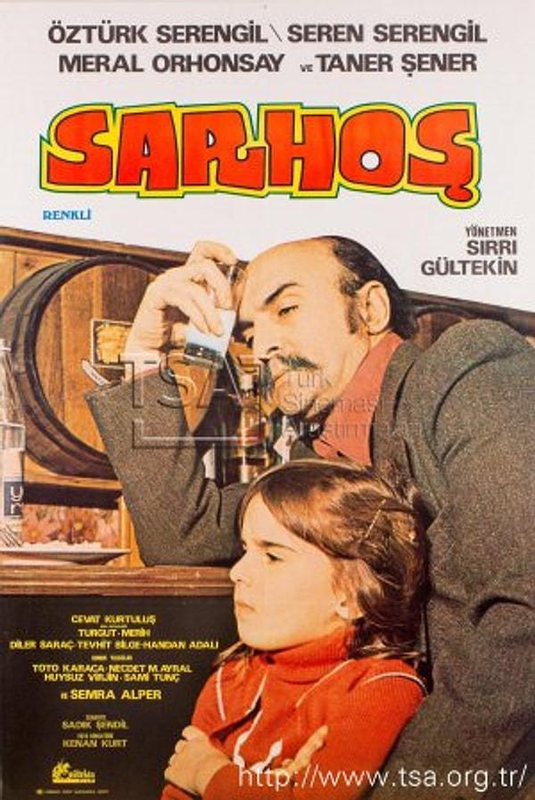 Seren Serengil'in kamera ile ilk tanışması 1977 yılında babası Öztürk Serengil ile birlikte rol aldığı Sarhoş filmi ile olmuş