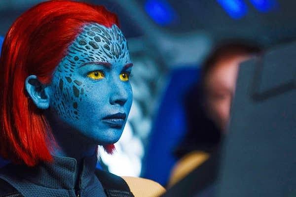 16. Jennifer Lawrence "X-Men" filmlerinde Mystique rolü için gereken vücut boyalarından nefret ettiğini söylüyor.