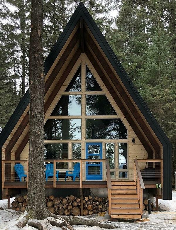 21. "Alaska'daki küçük kulübem. Yapımı 2 gün önce tamamlandı ve umarım buraya bir gün bu ev diyebileceğim."