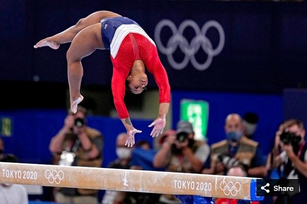 1. 27 Temmuz 2021'de Jordan Chiles (ABD), Ariake Jimnastik Merkezi'nde düzenlenen Tokyo 2020 Olimpiyat Oyunları'nda yarışıyor.