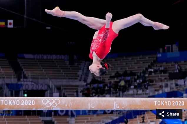 22. 25 Temmuz 2021'de Yufei Lu (CHN), Ariake Jimnastik Merkezi'ndeki Tokyo 2020 Olimpiyat Oyunları sırasında kadınlar jimnastik elemelerinde.