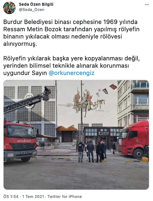 Bunu da Gördük: Burdur Belediyesi Binasındaki Şehrin Simgesi Freskler Yıkıldı...