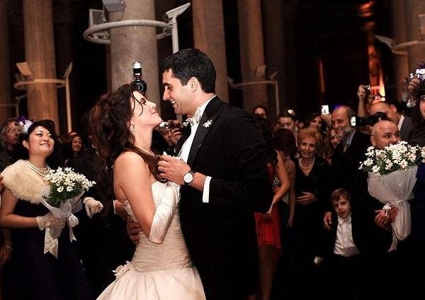 8. 12 yıldır evli olan Memet Ali Alabora ile oyuncu eşi Pınar Öğün evliliklerini sonlandırdı!