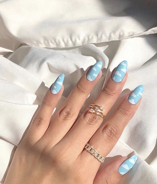 8. Fresh bir görünüm için pastel tonlarında tırnaklar kullanabilirsiniz.